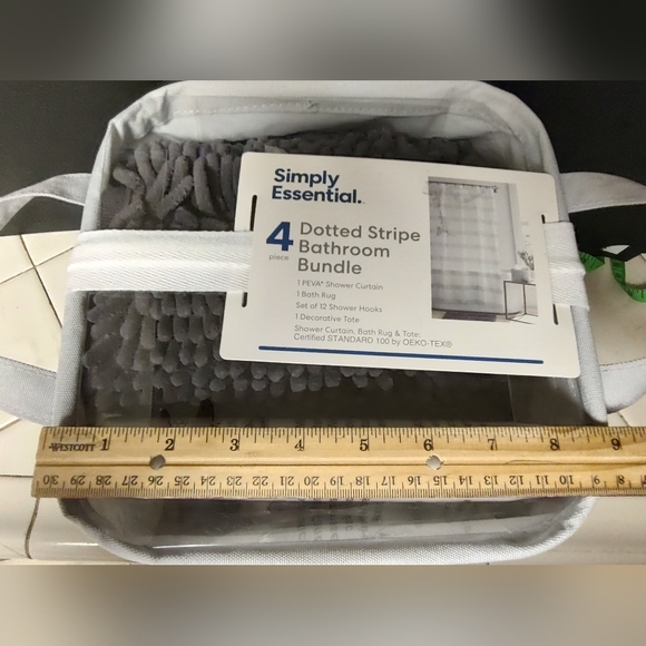 Simply Essential Shower Kit - Picture 4 of 10